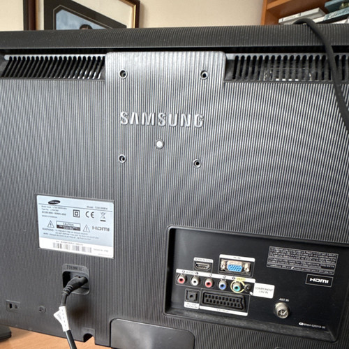 Samsung t24c300ew led - samsung, 24"