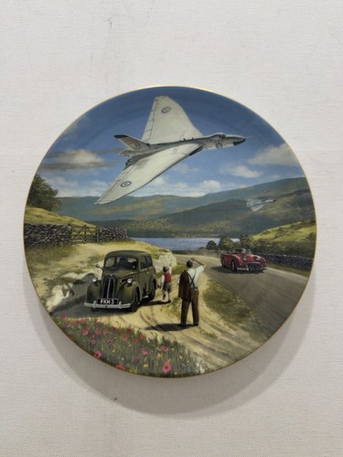 Wedgwood vulcan bomber - wedgwood, plate