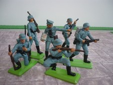 BRITAINS DEETAIL WW2 FULL SET