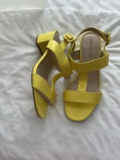 RED HERRING @ DEBENHAMS Yellow PATENT SANDALS SIZE 5 Sandals
