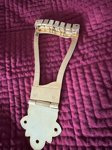 Genuine peerless guitar - genuine, peerless/