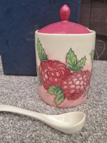 Boxed vintage old tupton - boxed,