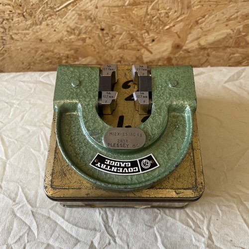 M12x1 knife edge screw - edge,