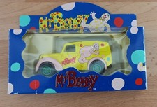 Lledo die-cast 1:43 model Morris Z van featuring Mr Blobby 