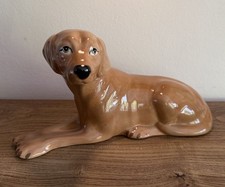 Lovely vintage China SZEILER Labrador in perfect condition. 