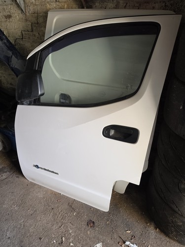 Nissan env 200 - nissan, passanger