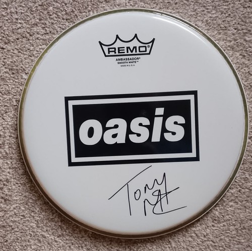Oasis tony mccarroll hand - oasis,
