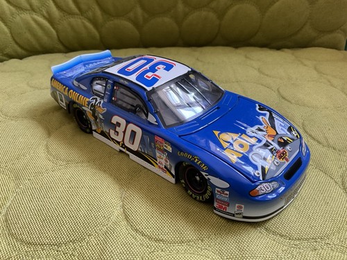 Action models scale die - 1:24,