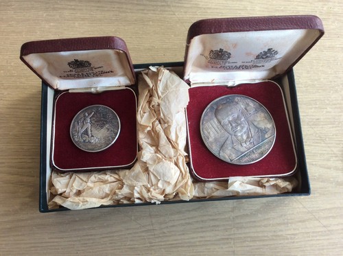 Silver medaiilons winston - silver,