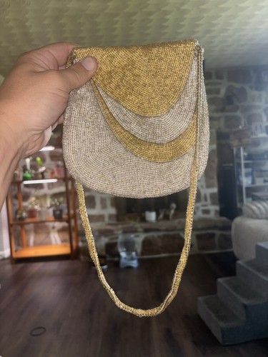 Vintage hand beaded - hand,