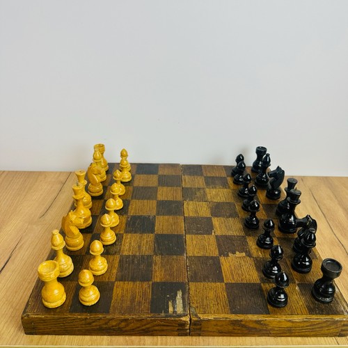 Vintage wooden chess set - vintage,