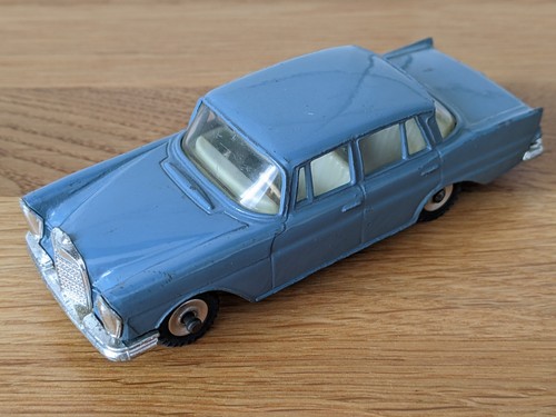 Dinky 186 mercedes - 186,