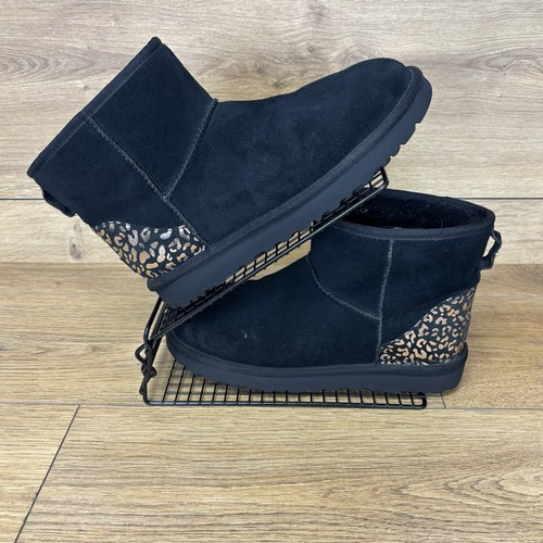 Ugg boots size classic - boots, 8