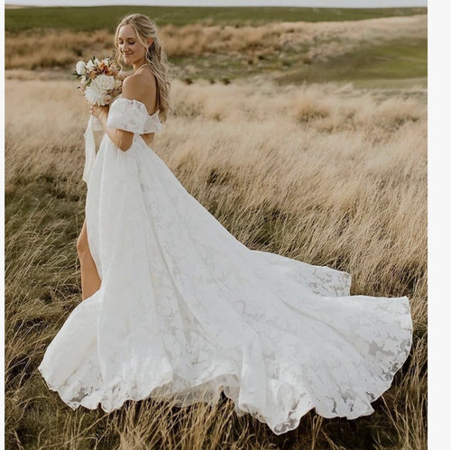 Boho flowy white tulle - flowy,