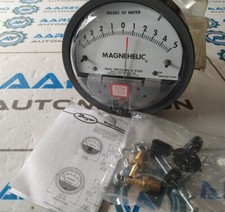 New DWYER 2310 MAGNEHELIC