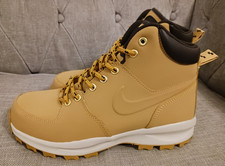 **** NIKE MANOA HAYSTACK,BROWN