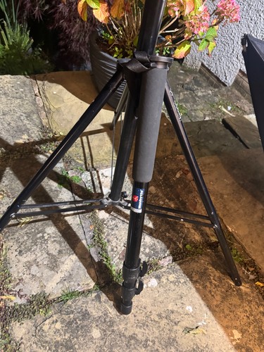 Manfrotto 457b foot tall - 5,