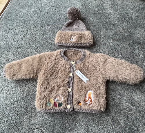 New hand knitted - , brown