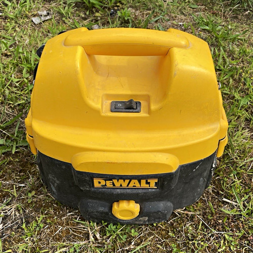 Dewalt dc500 wet dry - wet/dry, bagless