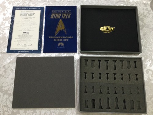 Star trek chess set - chess,
