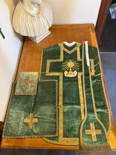 Green velvet low mass - low,