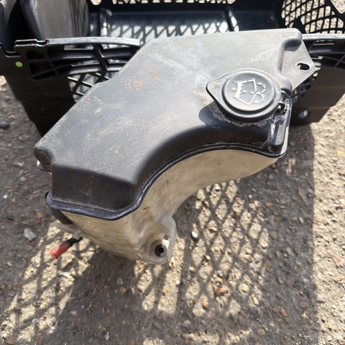E46 washer bottle - ,