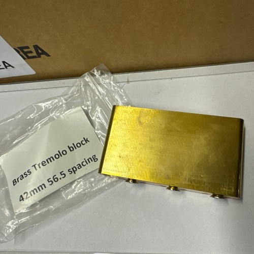 5mm brass 42mm tremolo - 56.5mm,