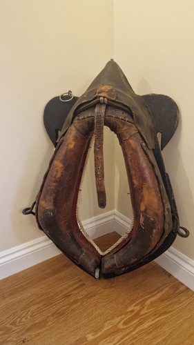 Vintage leather and wood - vintage, horse