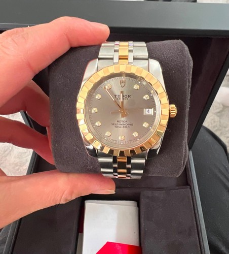 Tudor classic date 21013 watch - classic,