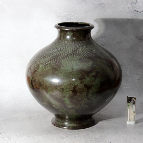 Japanese bronze vase - japanese,