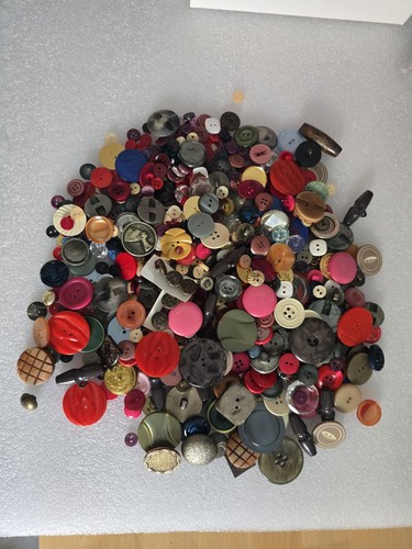 Vintage lot mixed buttons - of,