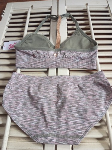 Girls size training - training, bra