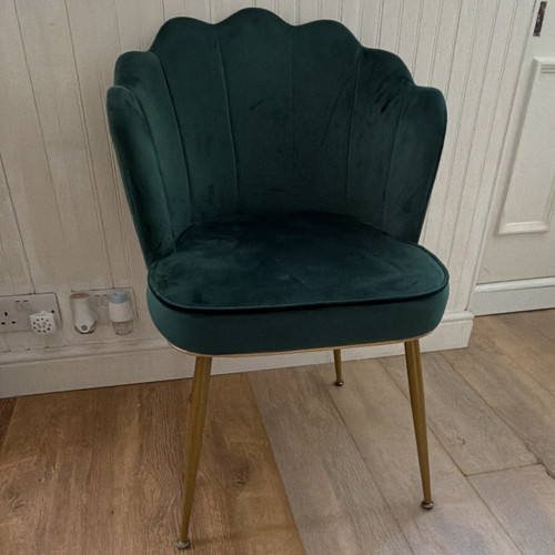 Green velvet scallop shell - green,