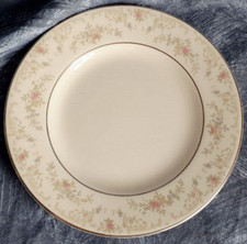 ROYAL DOULTON — H5079 —
