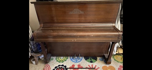 Upright piano - upright, *****