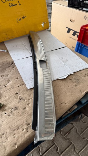 Load sill - , compartment