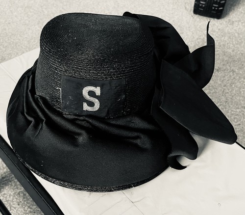 Salvation army bonnet war - bonnet, “war