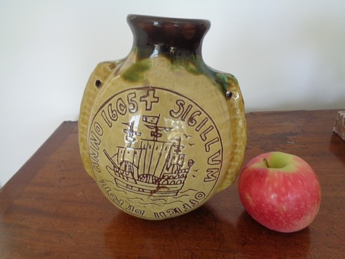 Unusual slipware sgraffito - unusual,