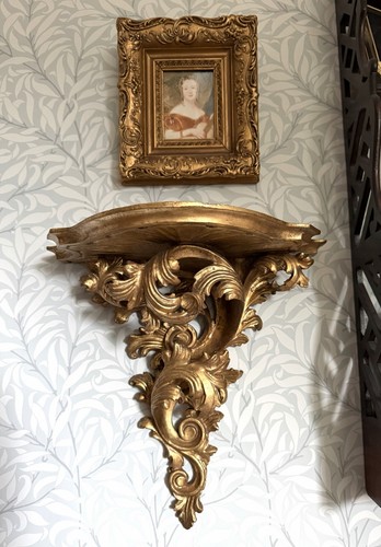C1900 wooden wall bracket - wooden,