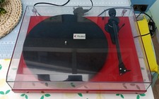 Project Debut Carbon Turntable