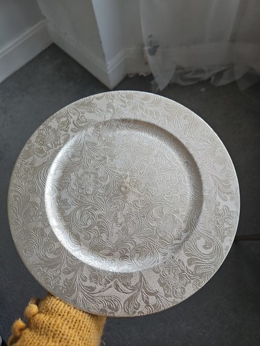 The range decorative display - range,