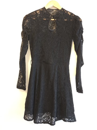 Black lace voodoo - black,
