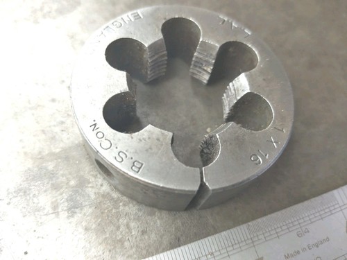 Conduit split die 2 - conduit,