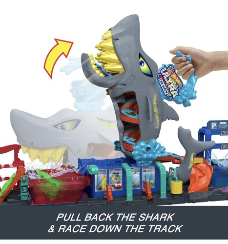 Hot wheels let race - hot,