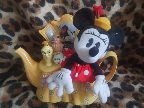 Disney cardew teapot - disney, minnie
