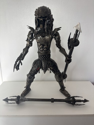 25inch predator statue - 25inch, made