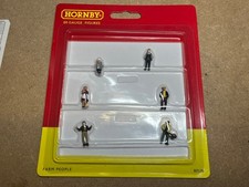 OO Gauge Hornby R7118 Farm