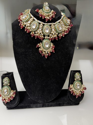 Gold kundan maroon - gold, choker