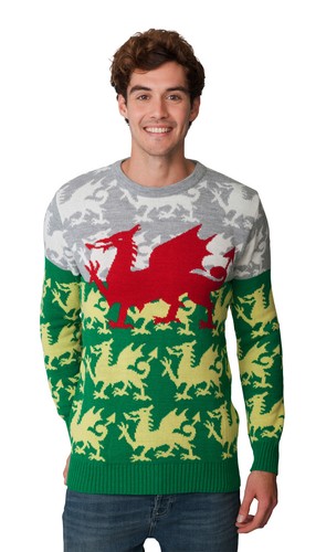 Wales football team knitted - football,