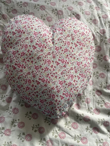 Heart shaped floral - heart,